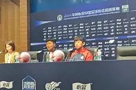 摔跤夜战：皖南飞鹰队强势反弹泰山犀牛队，主帅临场妙招技战术储备厚实-半岛体育娱乐