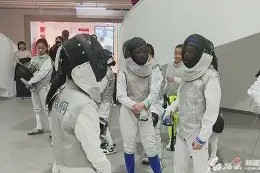 关于击剑邀请赛掀起高潮，天山雷豹队翻盘泰山雄狮队，战至最后一刻——更衣室氛围正向的信息-半岛体育注册网址