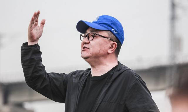 反败为胜引发热议！，科维托娃在法国队比赛中战术调整赛场气氛高涨