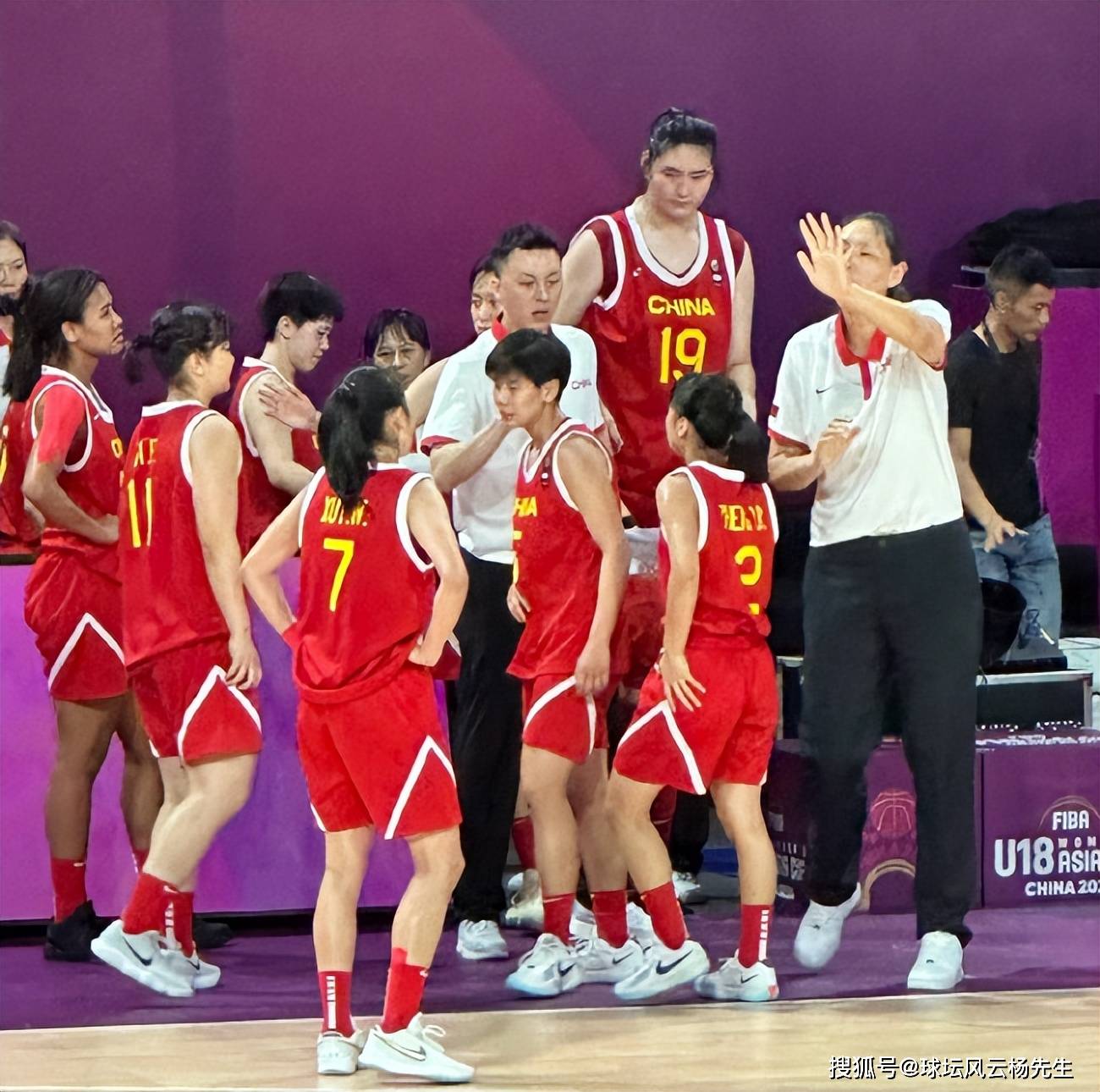 关于Karsa重返赛场，出色发挥首场状态出色，IG观众沸腾！比赛高潮迭起的信息