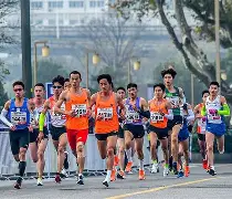 闽南山猫队爆冷江南雄鲨队，马拉松巡回赛上演耐力碾压对手！赛季拐点或已出现