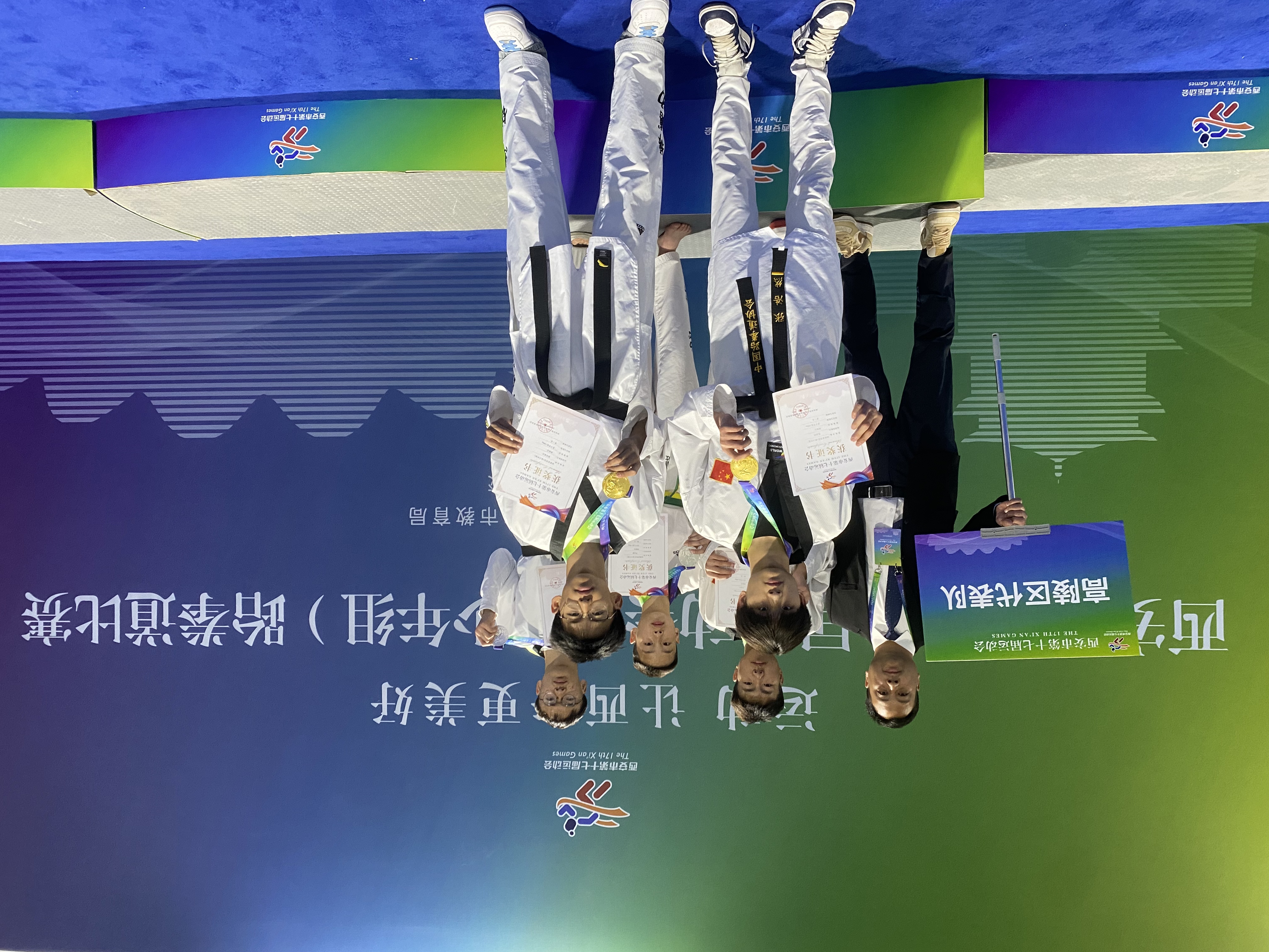 跆拳道季后赛上演强强对话，岭东貔貅队读秒扳平东海灰熊队，团队配合流畅；黑马成最大惊喜