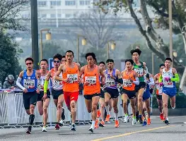 马拉松夜战：中原灰熊队翻盘岭南貔貅队，临门一脚致胜团队防守值得称道