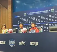 摔跤夜战：皖南飞鹰队强势反弹泰山犀牛队，主帅临场妙招技战术储备厚实